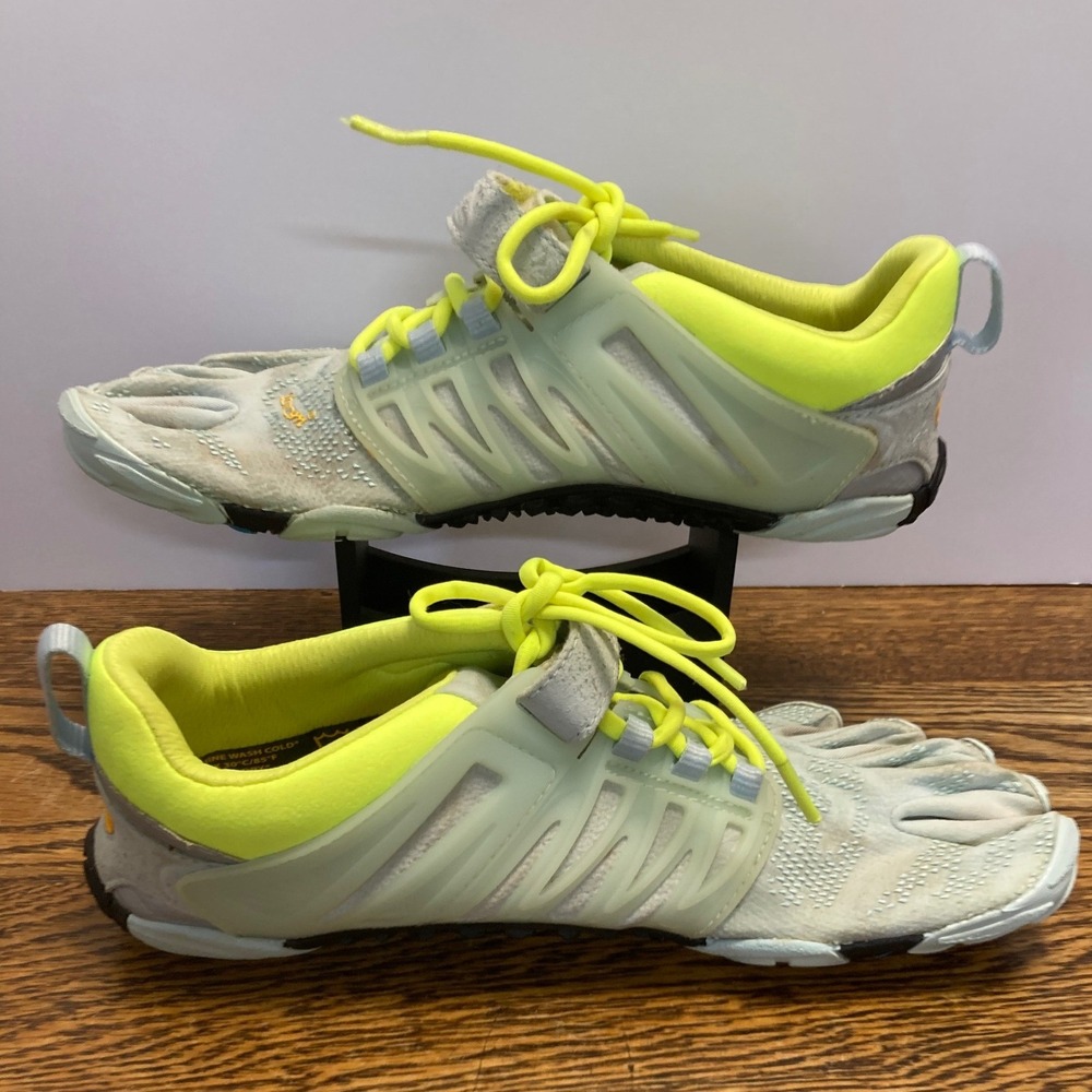 Vibram FiveFingers V-Train Womens 8 8.5 Gray Yellow Barefoot Shoes 17W6605 - Picture 2 of 7